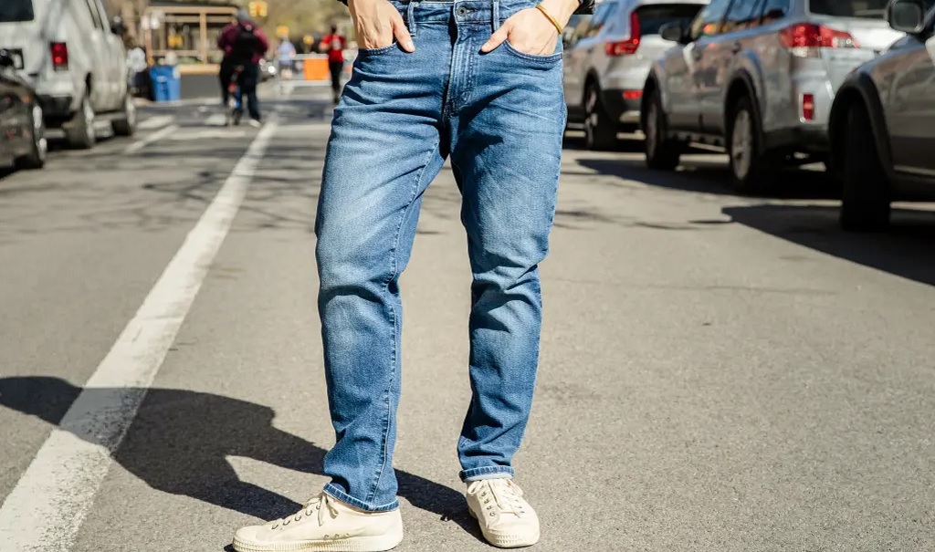 Best Skinny Jeans for Guys with Big Thighs