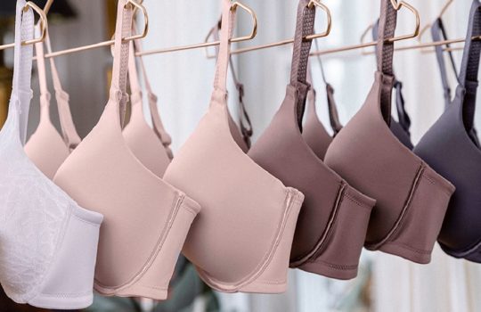 Full Figure Vs. Full Coverage Bras