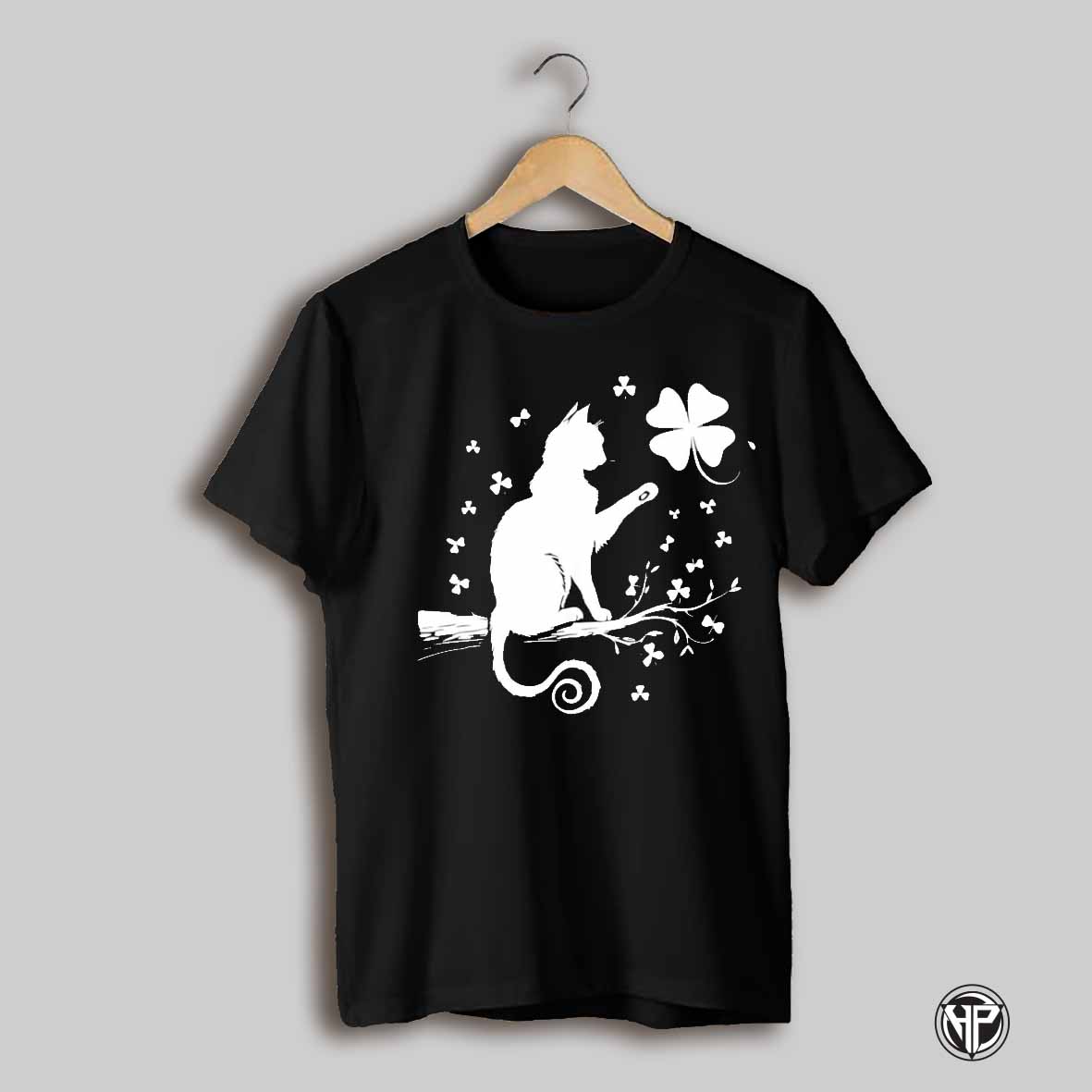 Lucky Cat Shamrock Swatting St Patricks Day Shirt