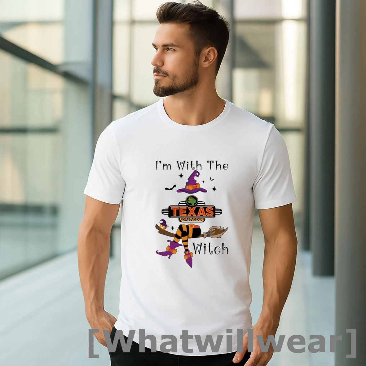 Official 2025 Texas Roadhouse Im With The Witch Hat Halloween Shirts