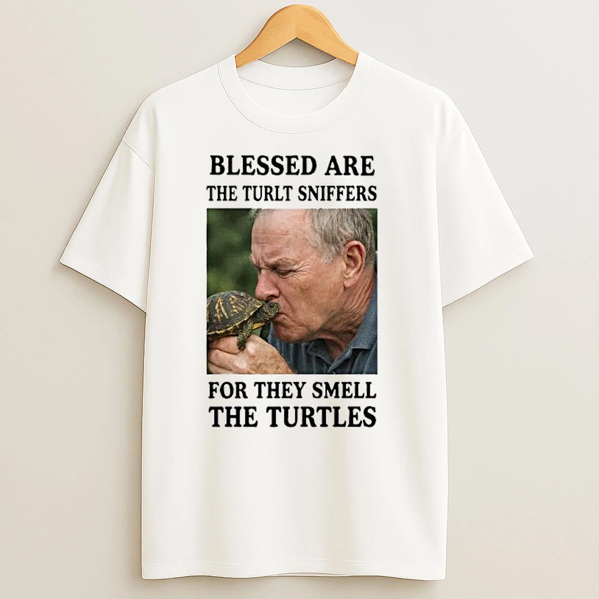 Blessed Are The Turlt Sniffers For They Smell The Turtes Ornaments T Shirts