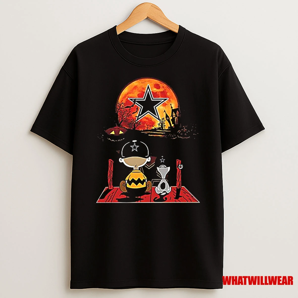 Charlie Brown And Snoopy Watching Dallas Cowboys Halloween Shirts