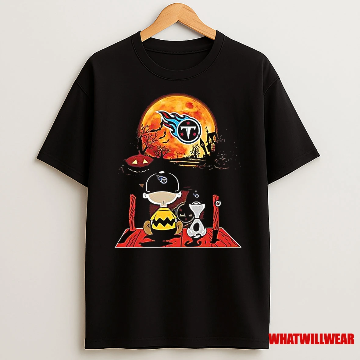 Charlie Brown And Snoopy Watching Tennessee Titans Halloween Shirts