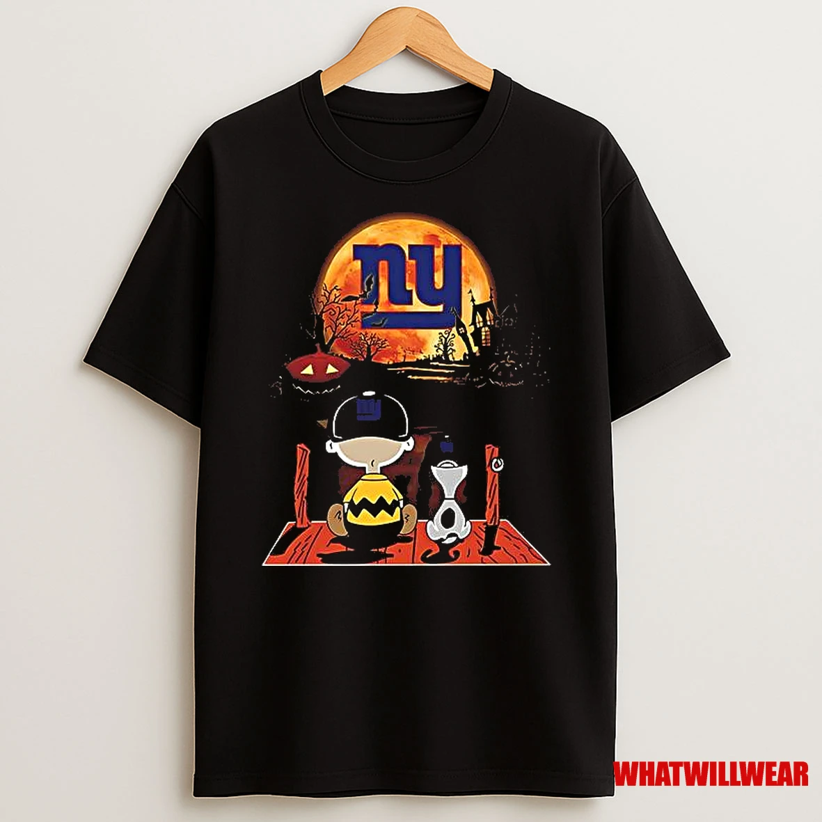 Charlie Brown And Snoopy Watching New York Giants Halloween Shirts