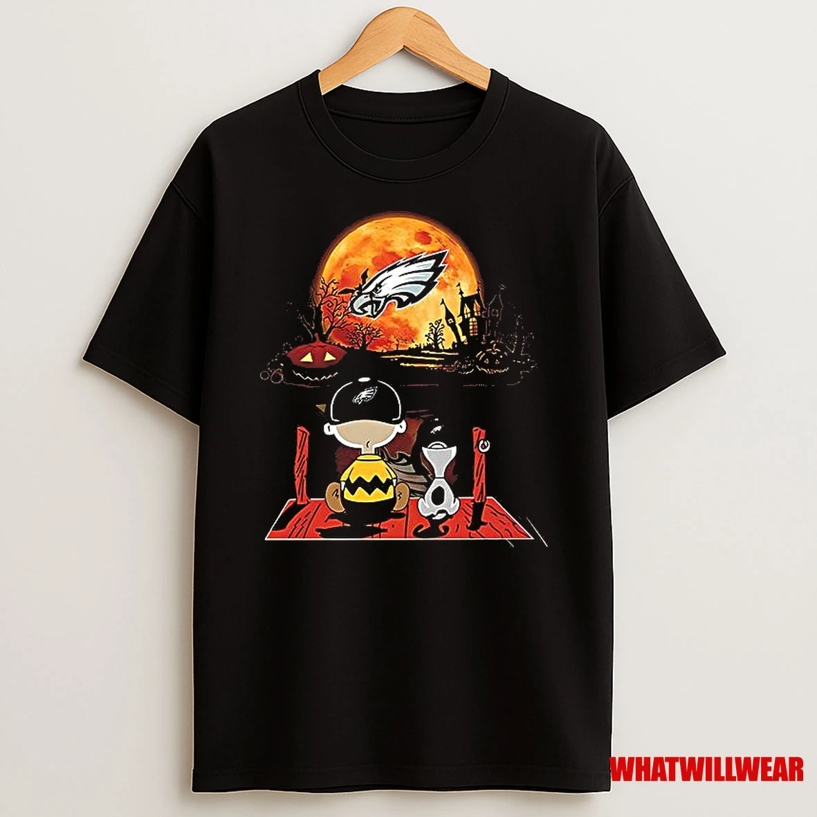 Charlie Brown And Snoopy Watching Philadelphia Eagles Halloween Shirts