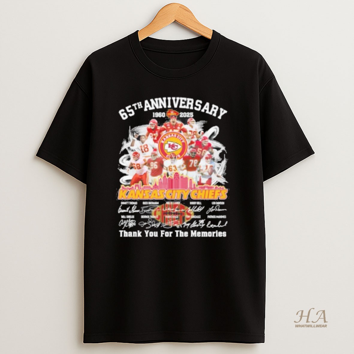 Official 65th Anniversary 1960 2025 Kansas City Chiefs Teams Signatures T Shirt