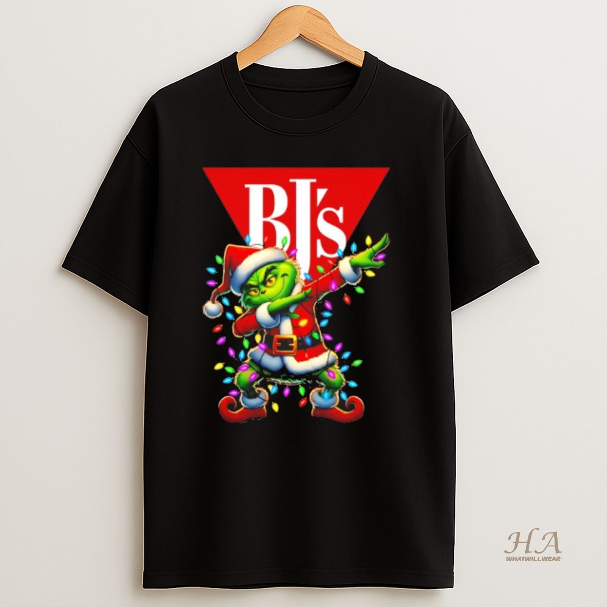 Official Bjs Restaurants X Grinch Dabbing Christmas 2025 Shirt