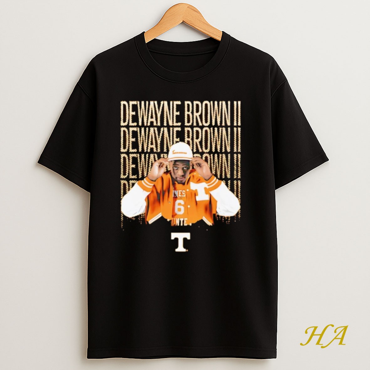 Official Dewayne Brown Ii Illustrated Tennessee Volunteers T Shirt