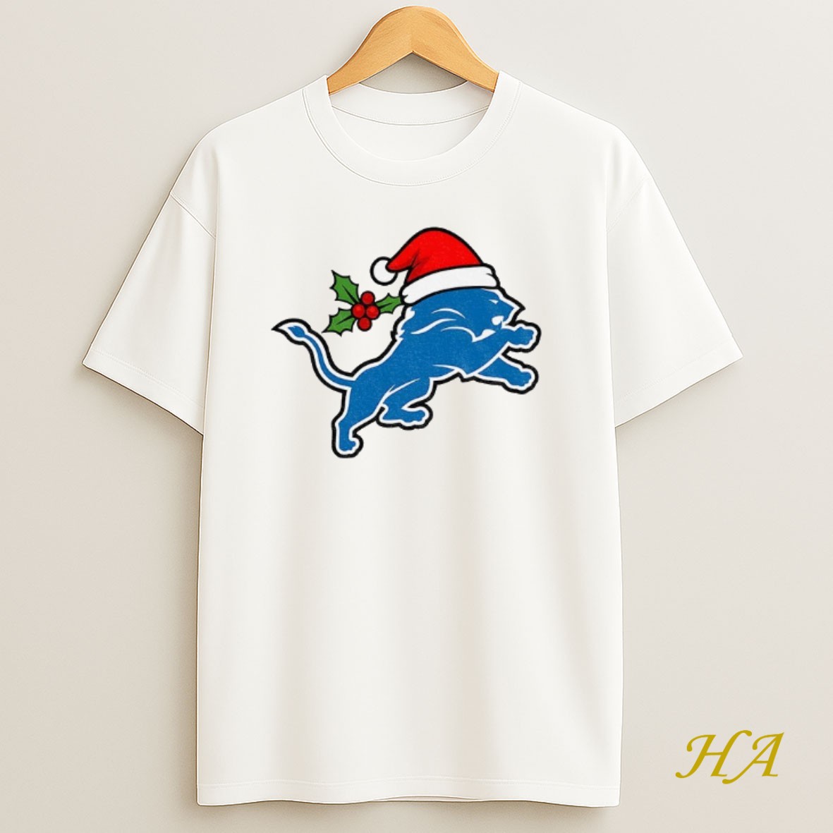 Official Detroit Lions Football Logo Santa Hat Merry Christmas 2025 Shirt