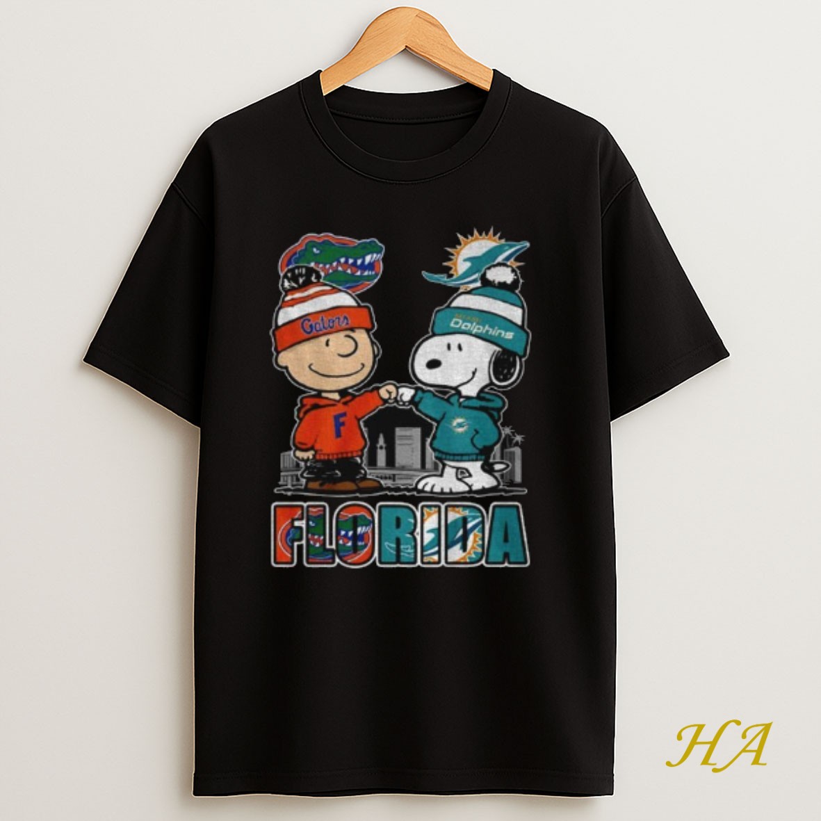 Official Florida Gators Miami Dolphins Snoopy And Charlie Brown Shirt