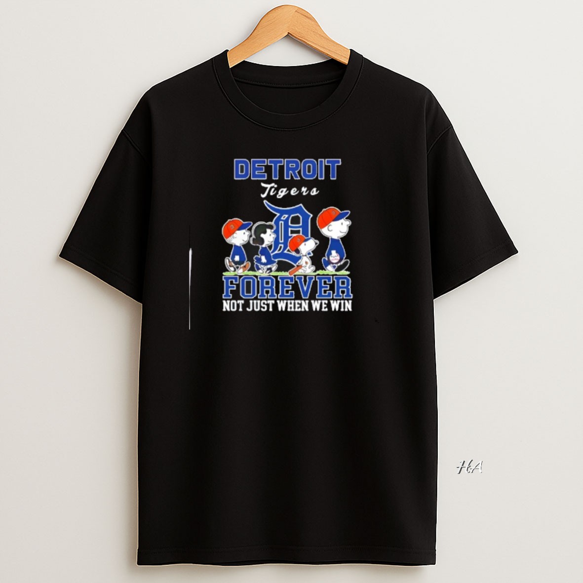 Official Forever Detroit Tigers Snoopy And Peanuts Forever Not Just When We Win T Shirt