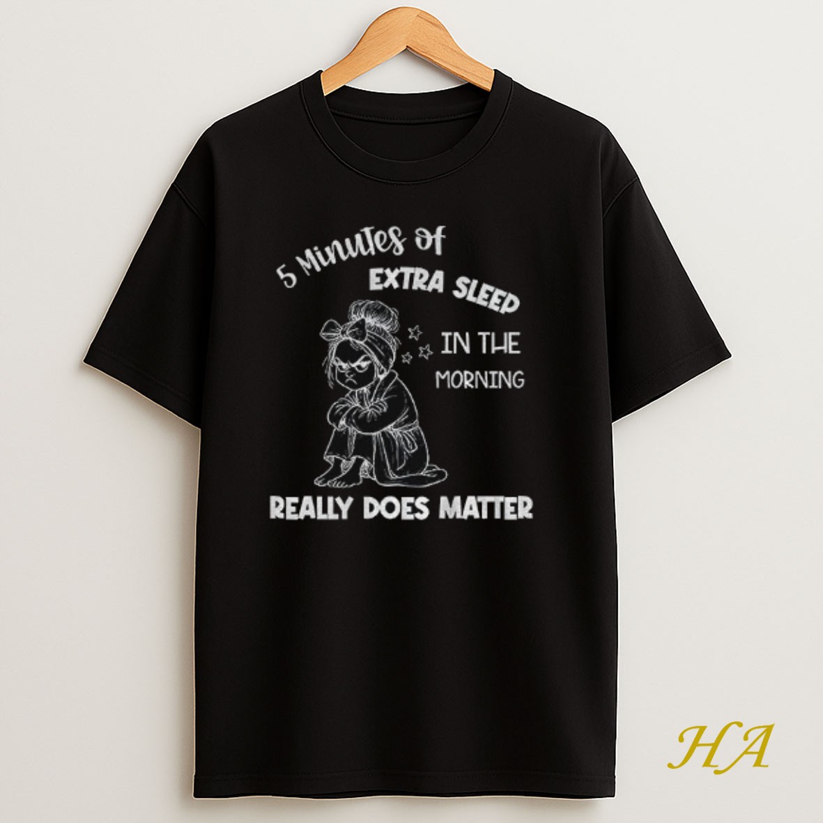 Official Girl 5 Minutes Of Extra Sleep In The Morning Really Does Matter Shirt