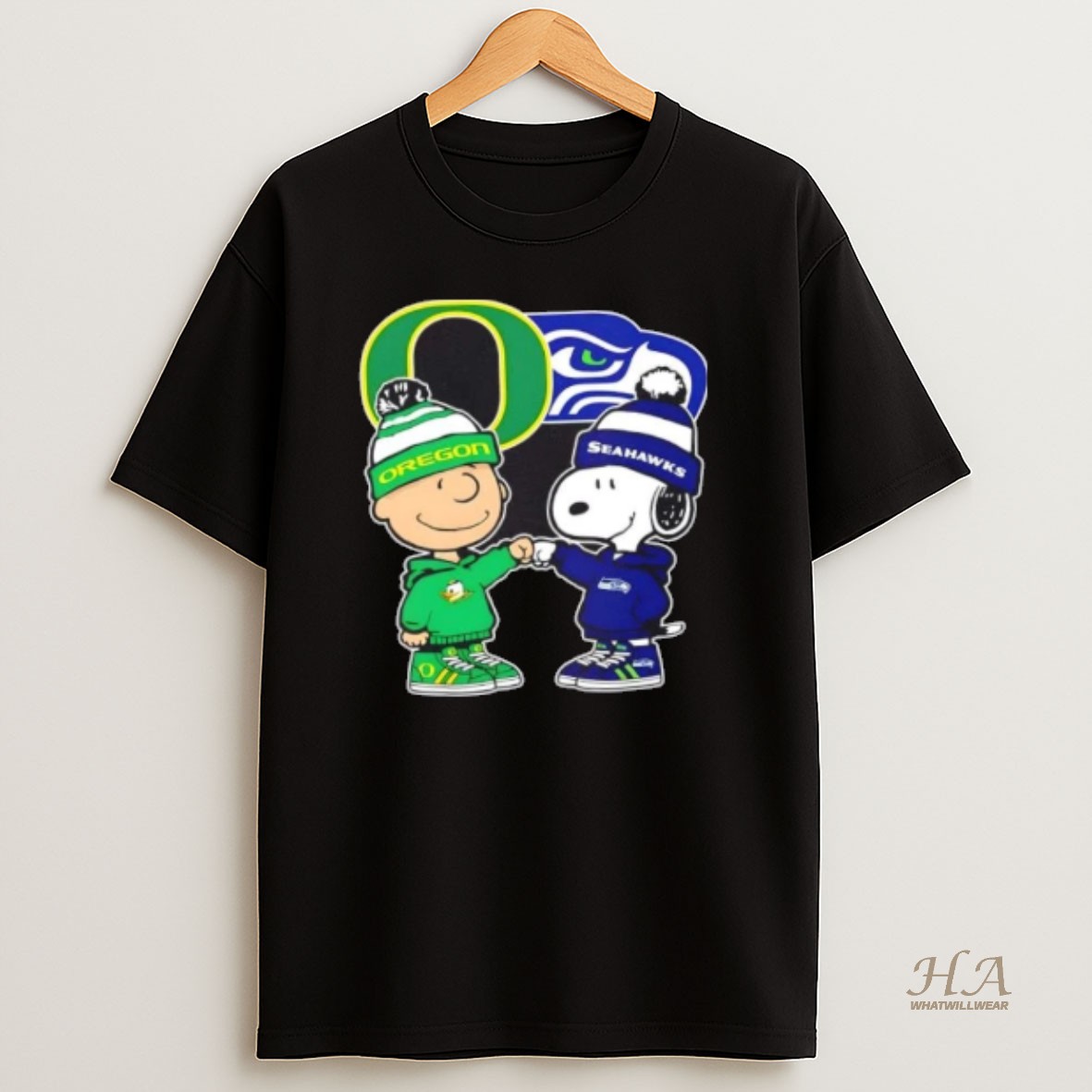 Official Peanuts Charlie Brown And Snoopy Oregon Ducks X Seattle Seahawks T Shirt