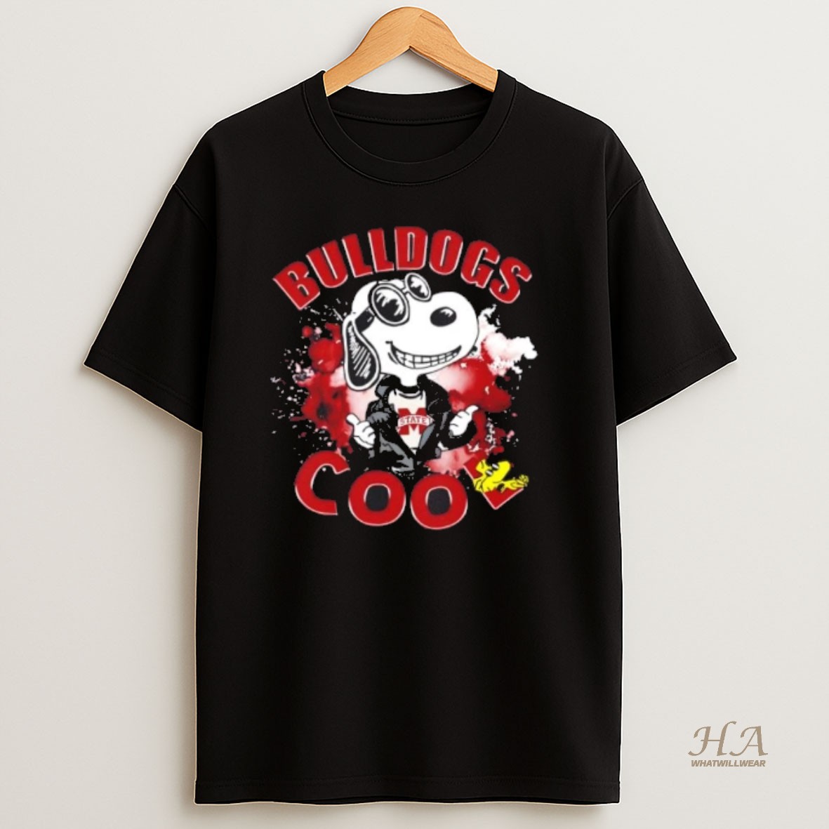 Official Peanuts Snoopy X Mississippi State Bulldogs Football Cool Shirt