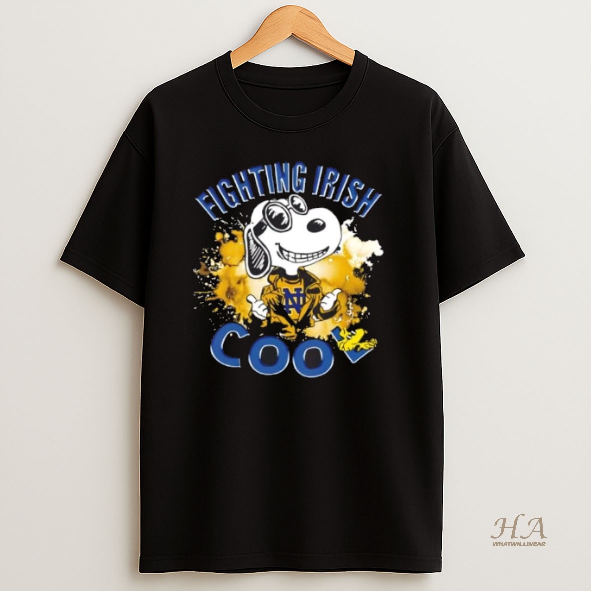 Official Peanuts Snoopy X Notre Dame Fighting Irish Football Cool Shirt