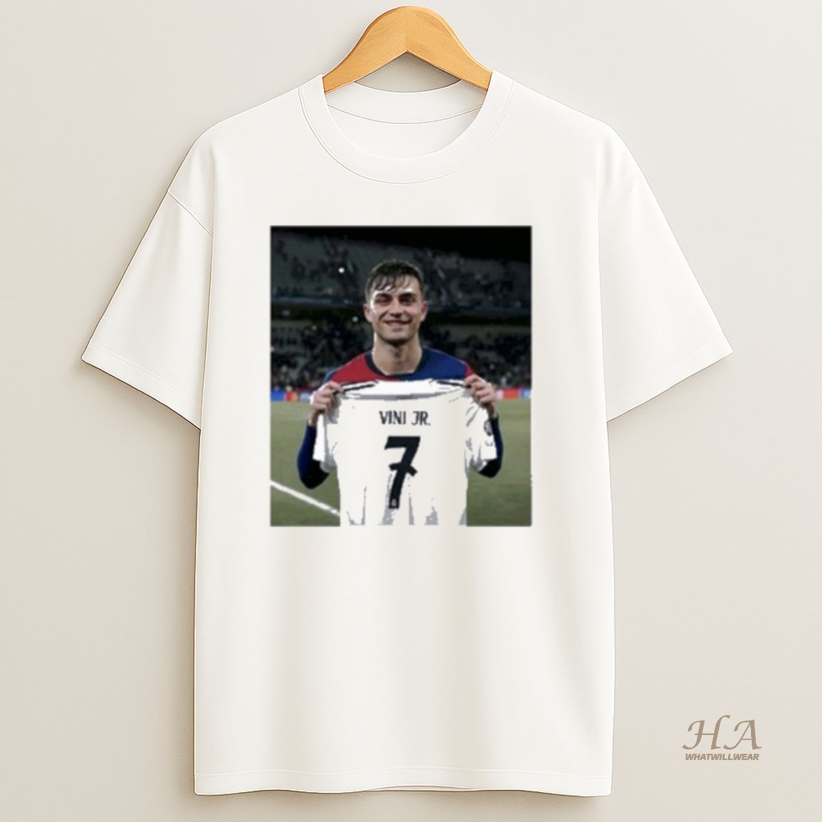 Official Pedri Pulling Vini Jr 7 T Shirt