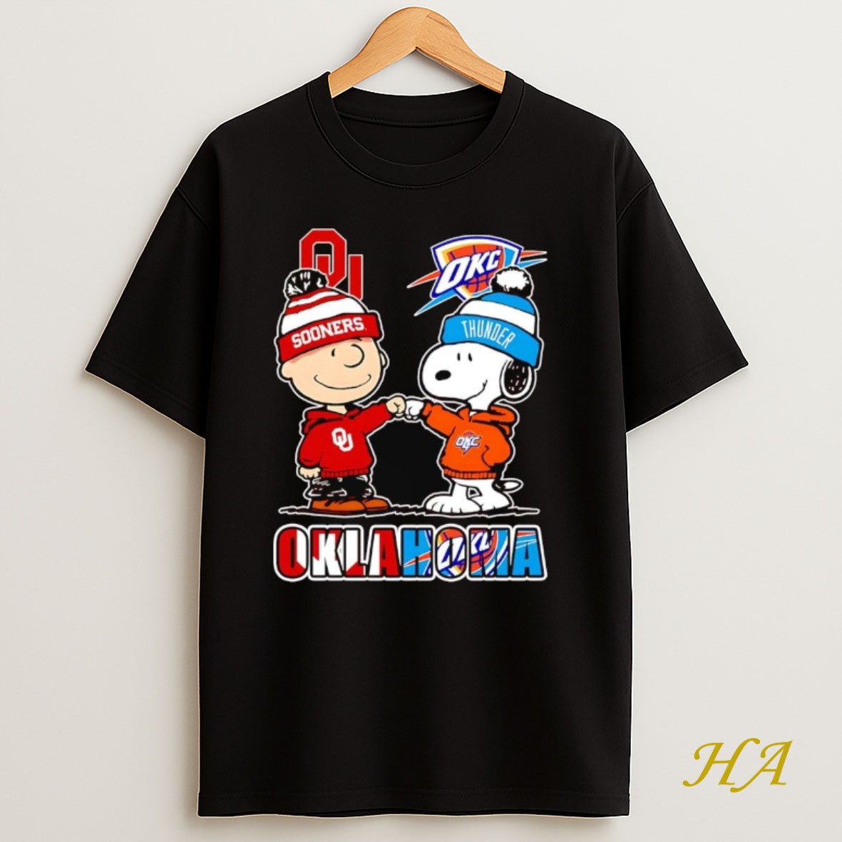Official Snoopy And Charlie Brown Oklahoma City Sooners And Thunder T Shirt