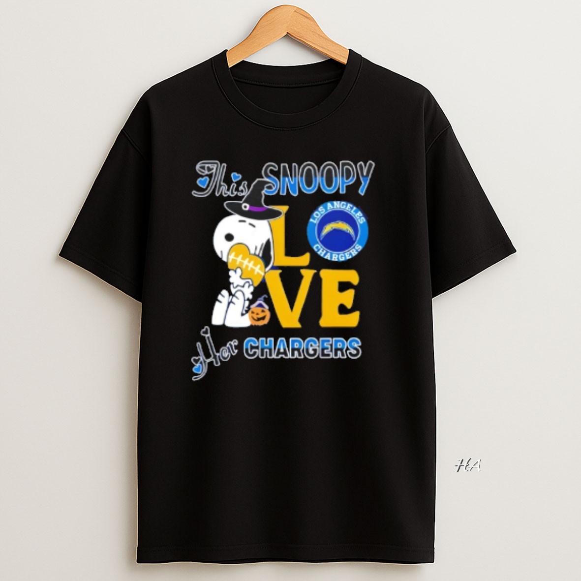 Official This Snoopy Love Her Los Angeles Chargers Mlb Happy Halloween T Shirt
