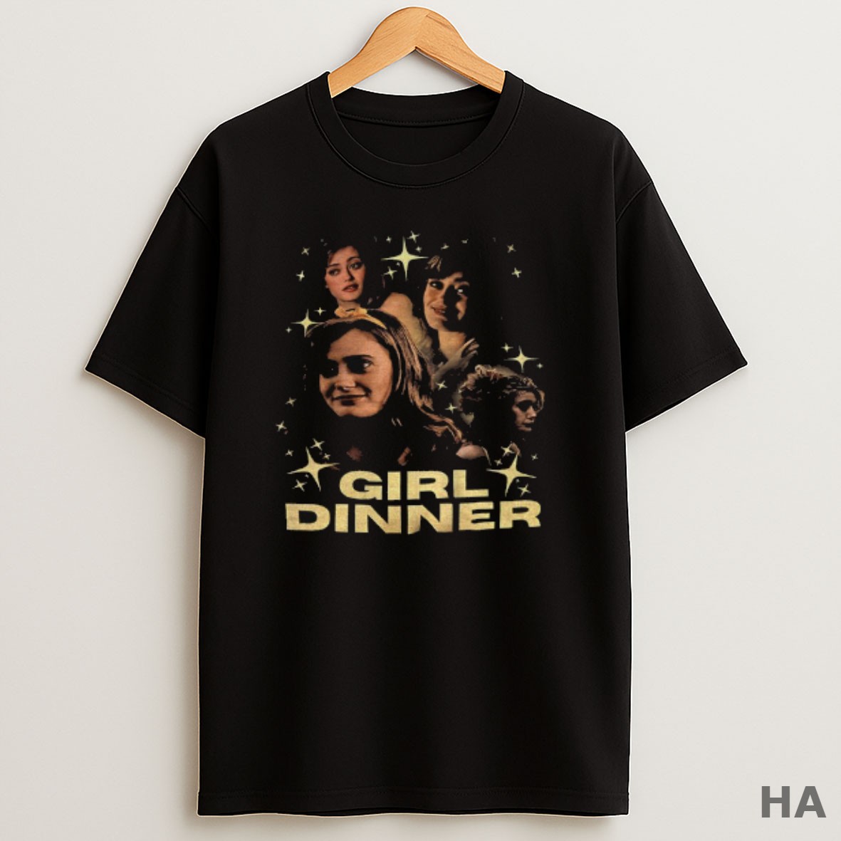 Official Yellowjackets Jackie Girl Dinner Graphic Vintage T Shirt