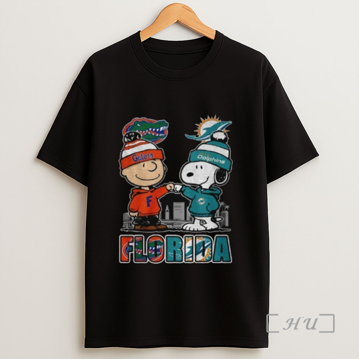 Officials Florida Gators Miami Dolphins Snoopy And Charlie Brown Sweatshirt Tee Shirt