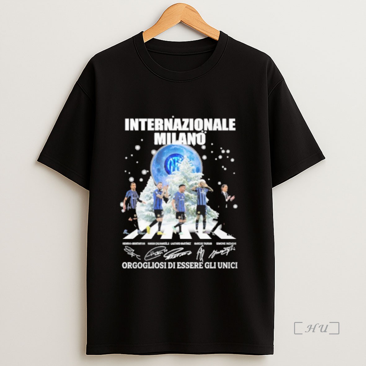 Officials Inter Milan Abbey Road Christmas 2025 Sweatshirt Tee Shirt