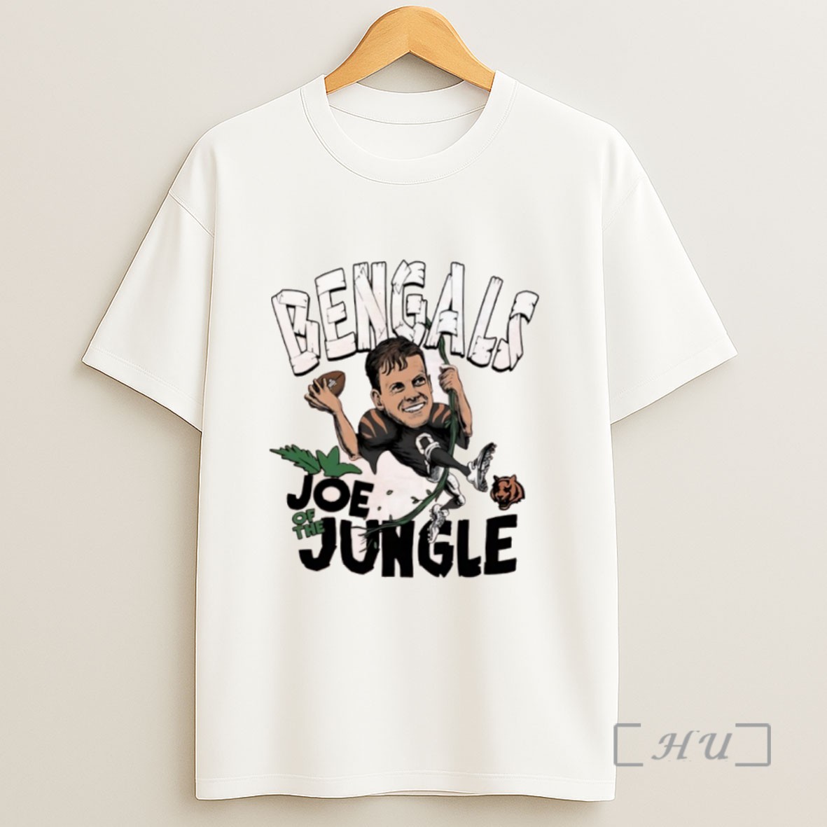 Officials Joe Burrow The Jungle Cincinnati Bengals Football Sweatshirt Tee Shirt