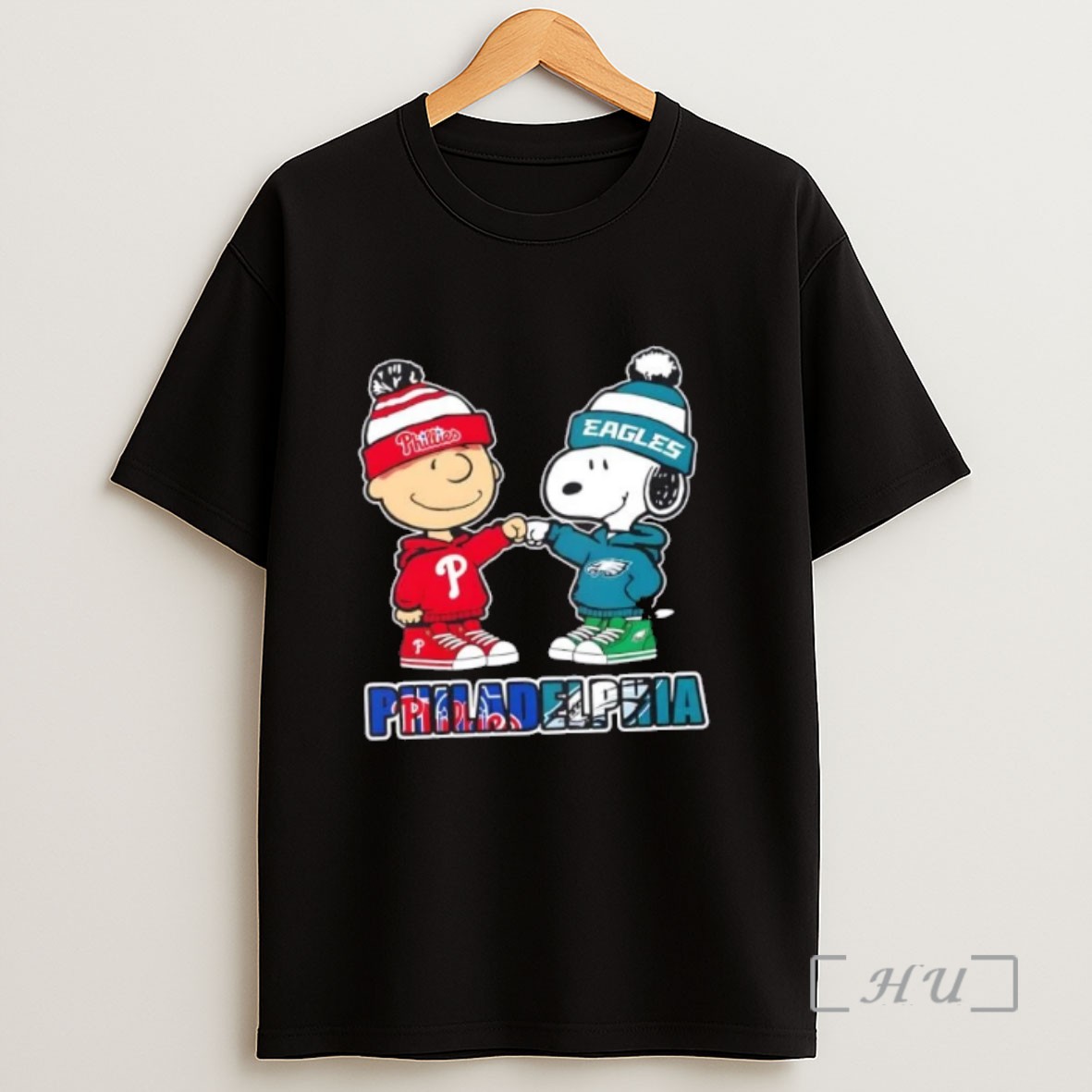 Officials Peanuts Charlie Brown And Snoopy Philadelphia Sports Eagles X Phillies Sweatshirt Tee Shirt