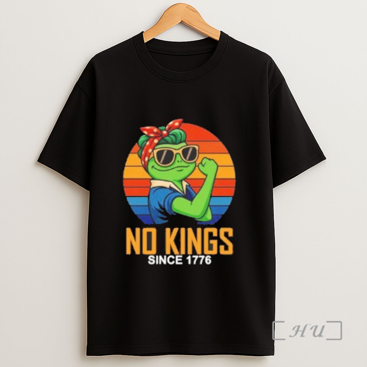 Officials Strong Frog No Kings Since 1776 Sweatshirt Tee Shirt