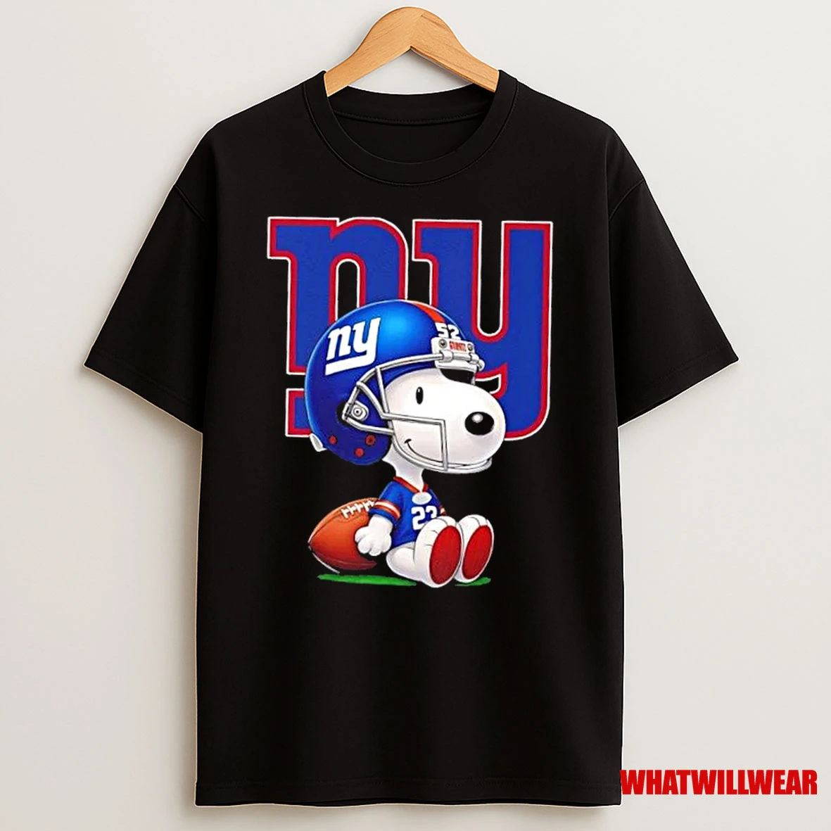 Peanuts Snoopy Smiling At New York Giants Football Fans Shirts