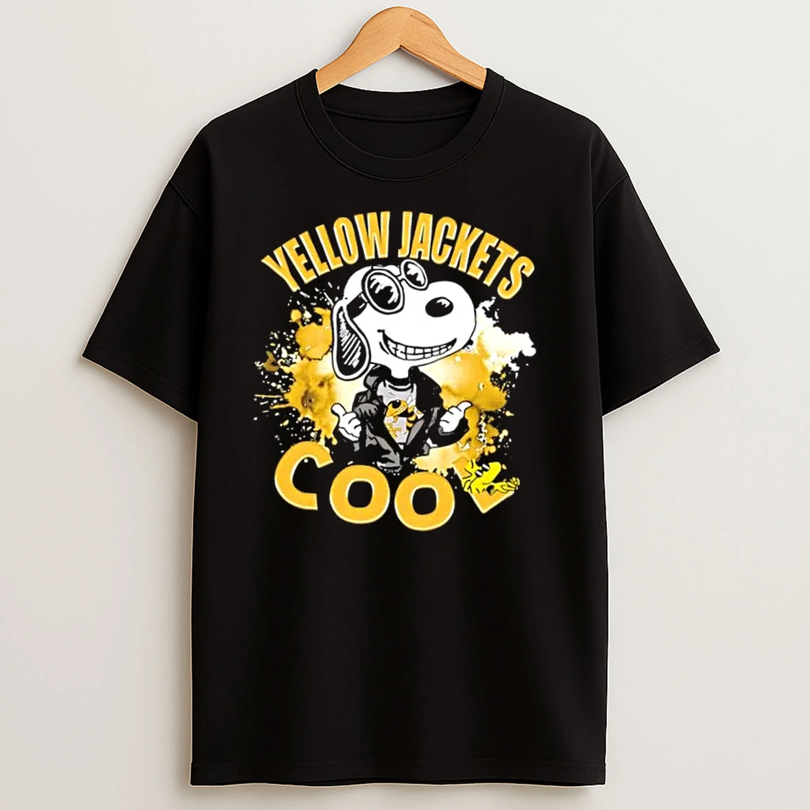 Peanuts Snoopy X Georgia Tech Yellow Jackets Football Cool T Shirts