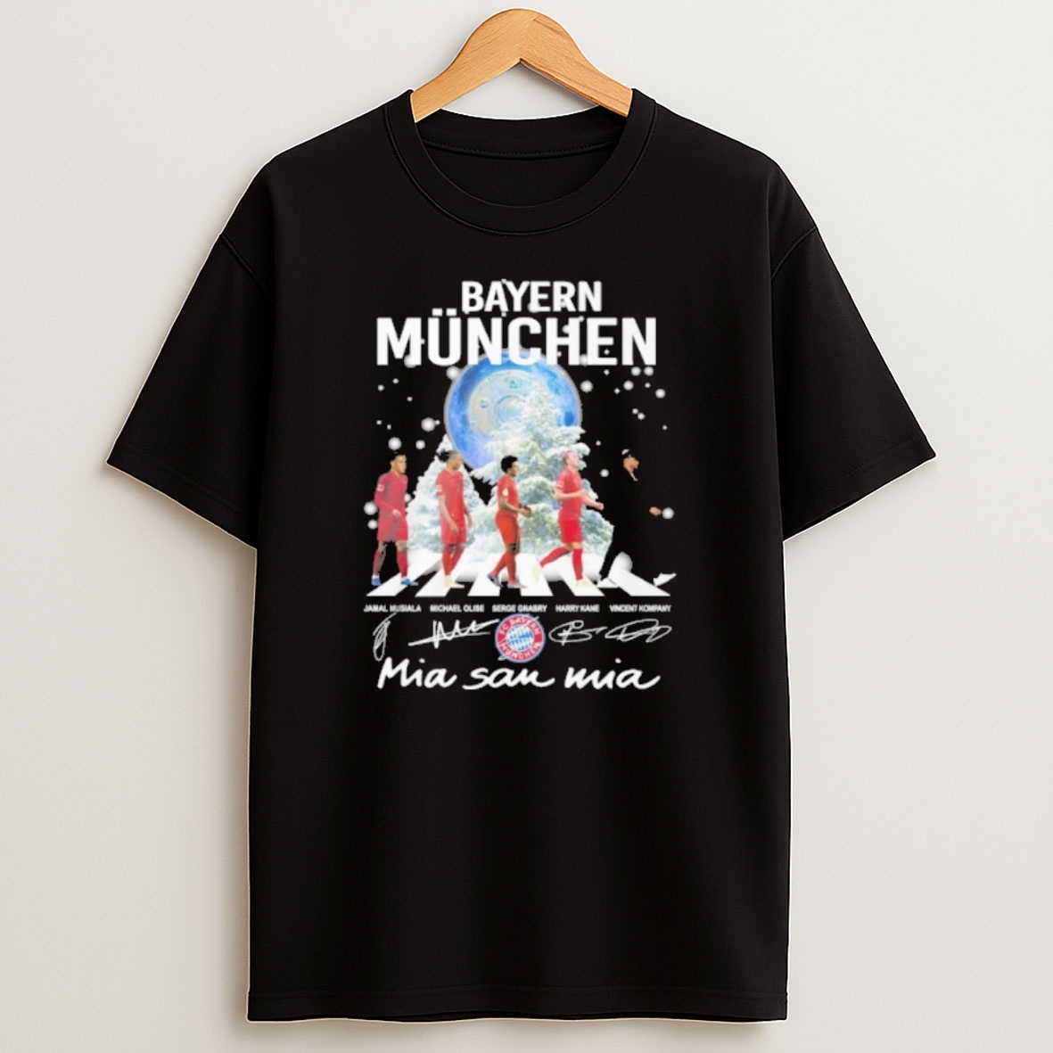 Premium Bayern Munich Abbey Road Christmas 2025 Sweatshirt Tee