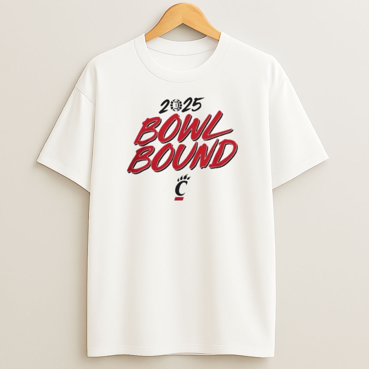Premium Cincinnati Bearcats College Football 2025 Bowl Bound Sweatshirt Tee
