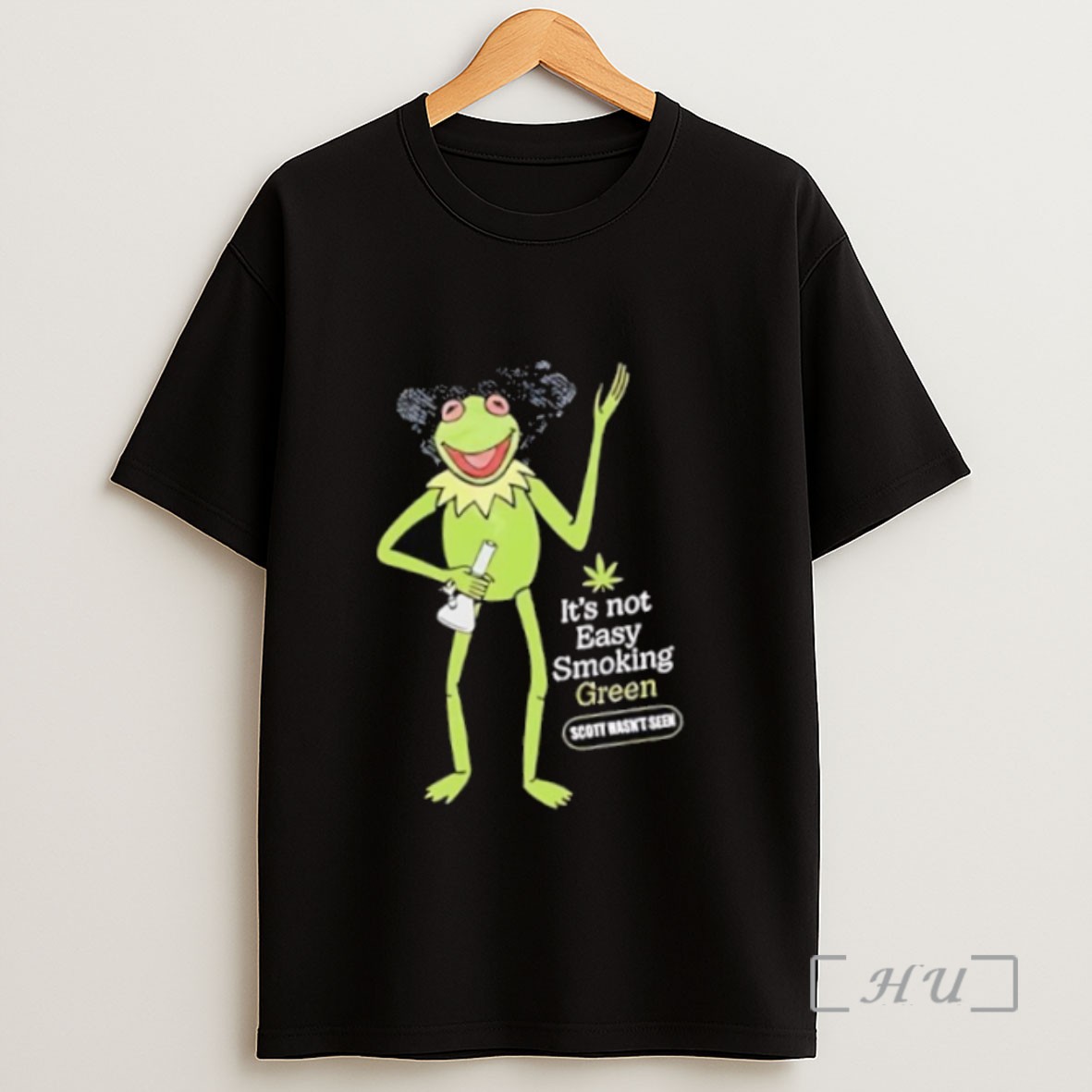 Premium Frog Its Not Easy Smoking Green Sweatshirt Tee Shirt