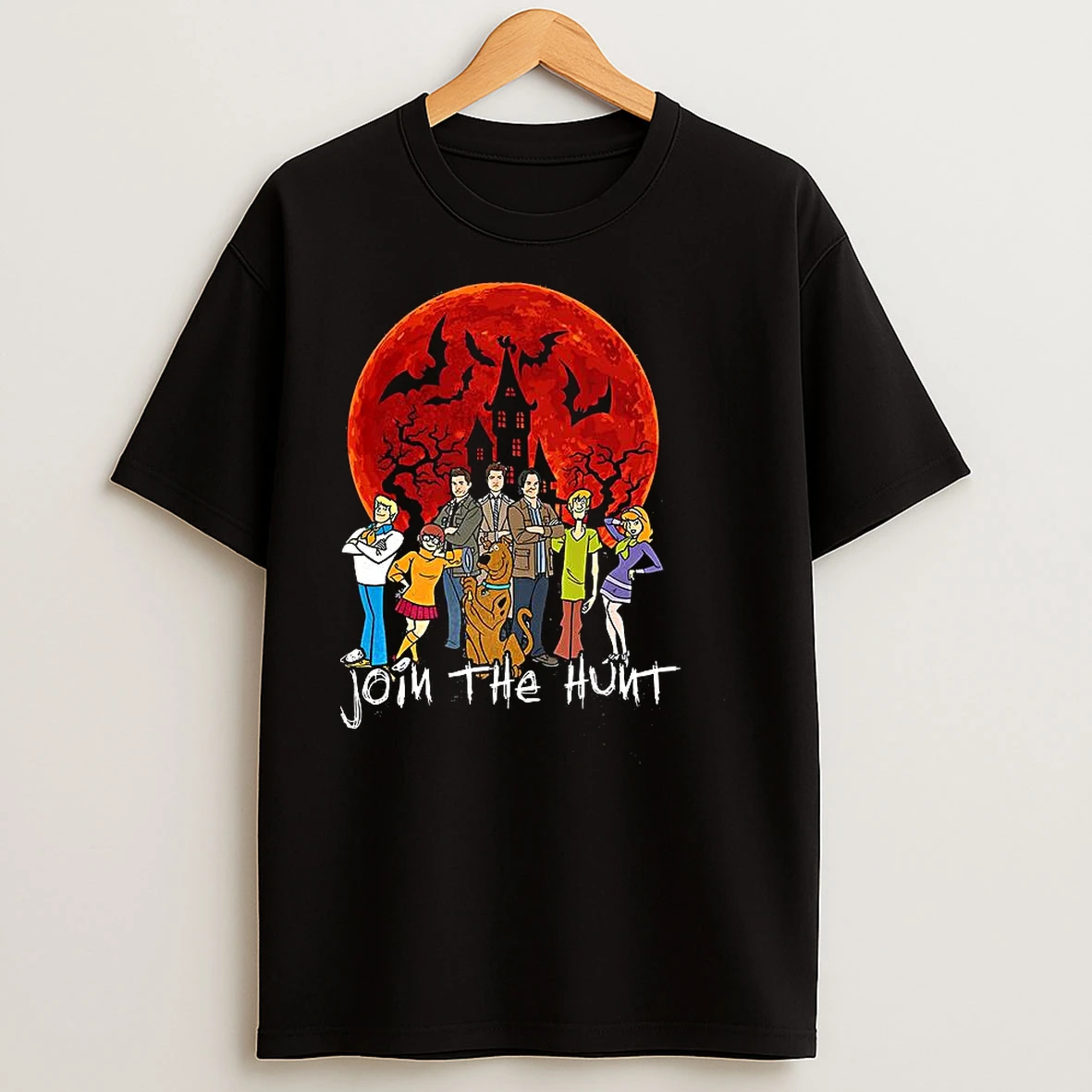 The Scooby Doo Join The Hunt Show In Moonlight Halloween T Shirts