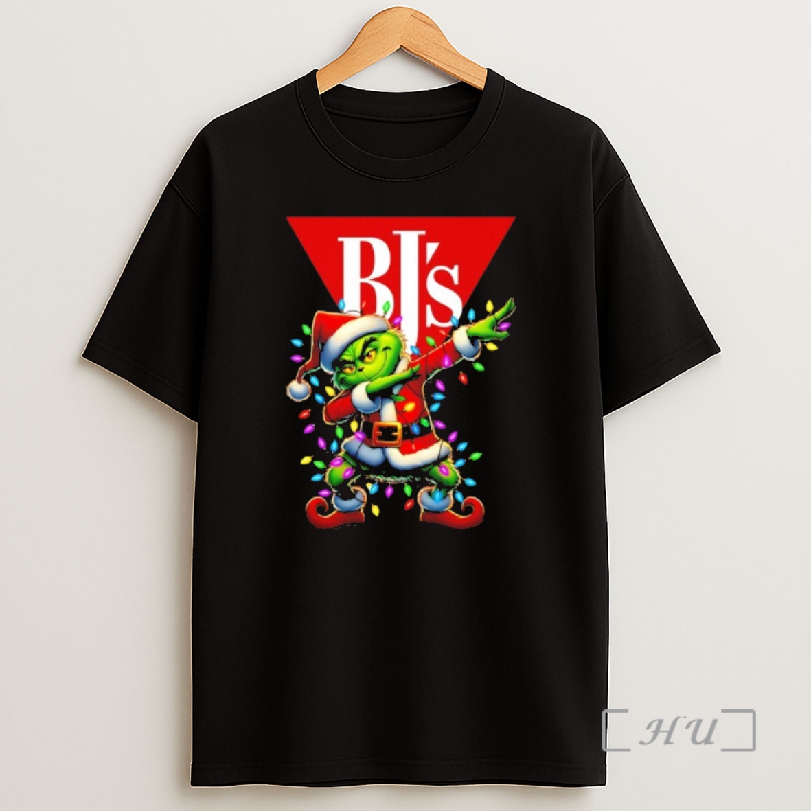 Trending Bjs Restaurants X Grinch Dabbing Christmas 2025 Premium Shirt Sweatshirt Tee