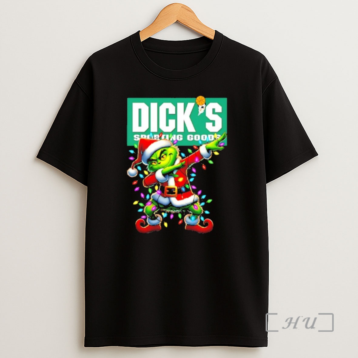 Trending Dicks Sporting Goods X Grinch Dabbing Christmas 2025 Premium Shirt Sweatshirt Tee
