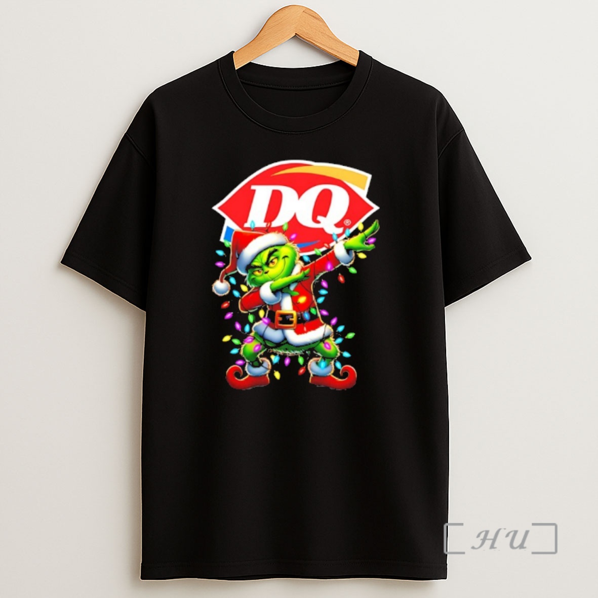 Trending Dairy Queen X Grinch Dabbing Christmas 2025 Premium Shirt Sweatshirt Tee