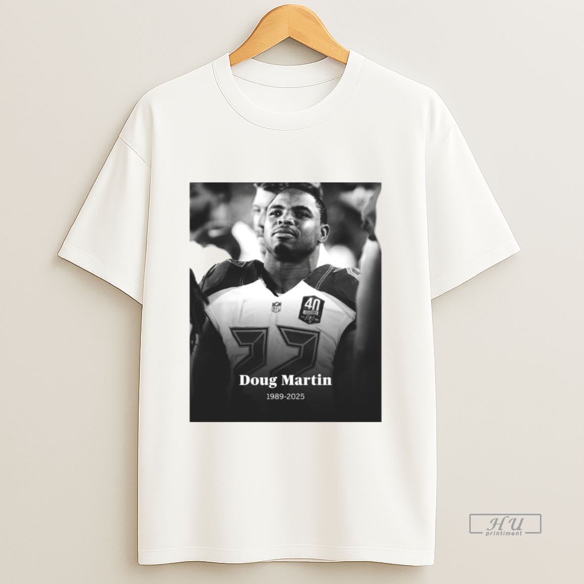 Trending Rip Doug Martin A Former All Pro Running Back For The Buccaneers 1989 2025 Sweatshirt Tee Shirt