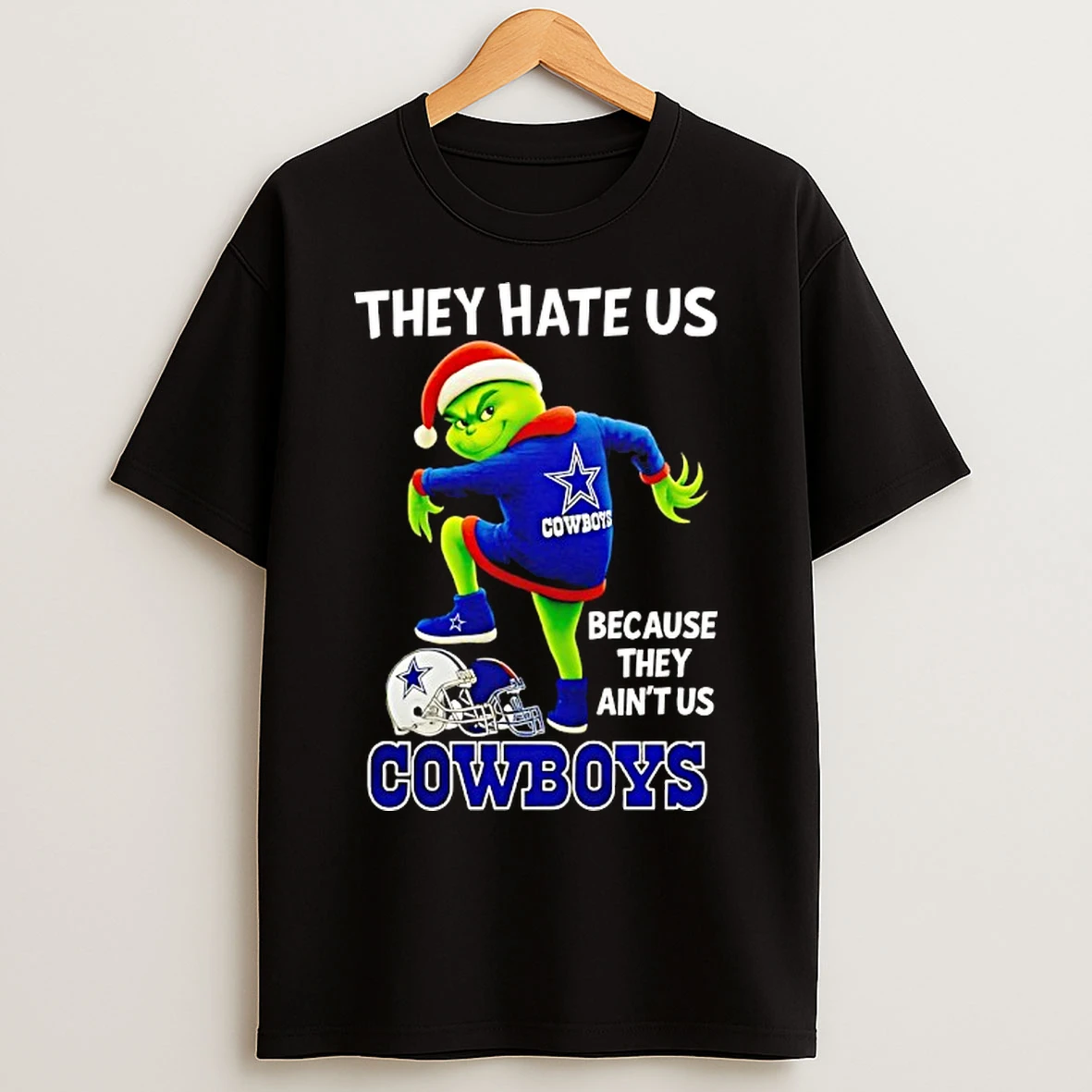 Classic Grinch Wearing Santa Hat They Hate Us Because They Aint Us Dallas Cowboys T Shirts