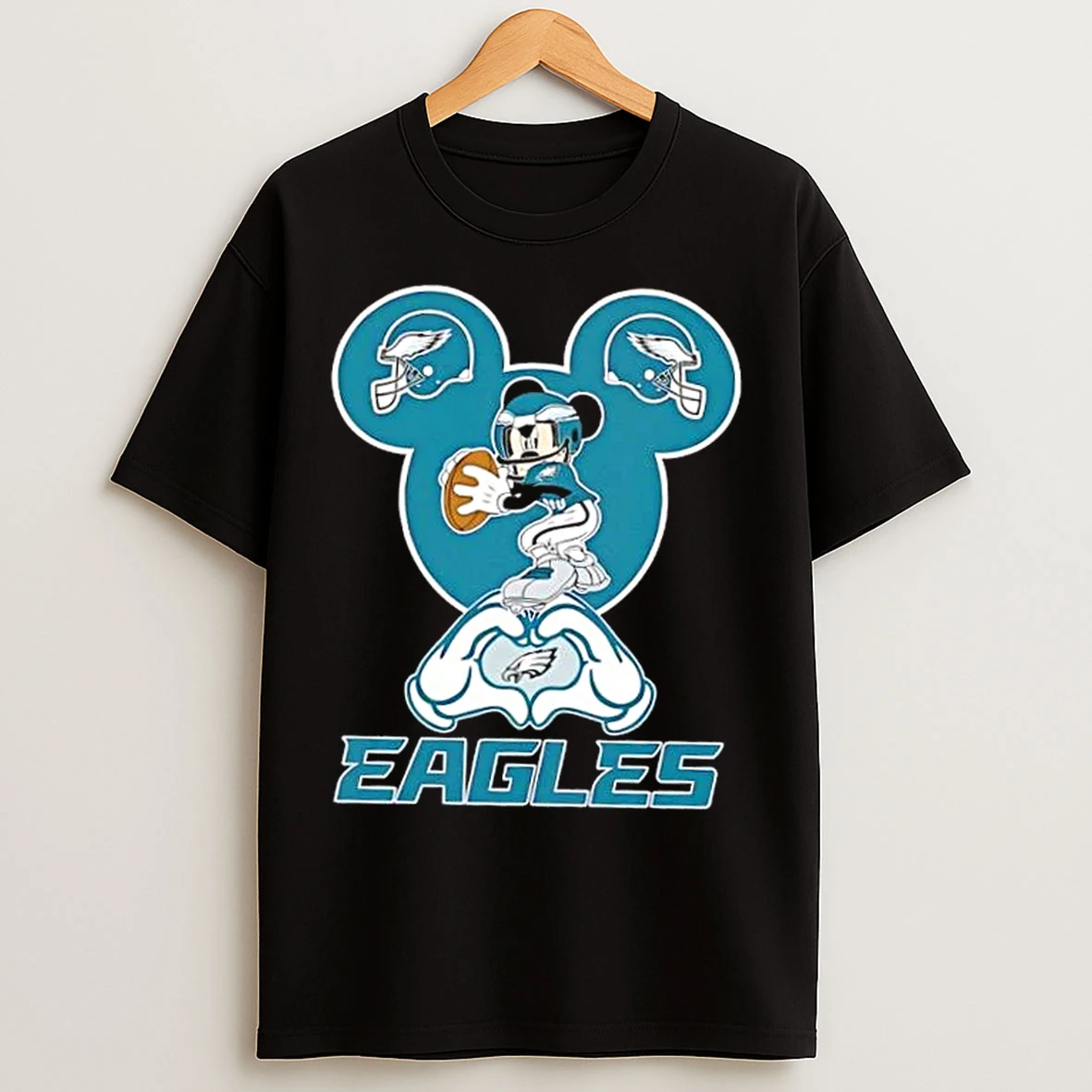 Classic Mickey Hands Heart Love Philadelphia Eagles Football T Shirts