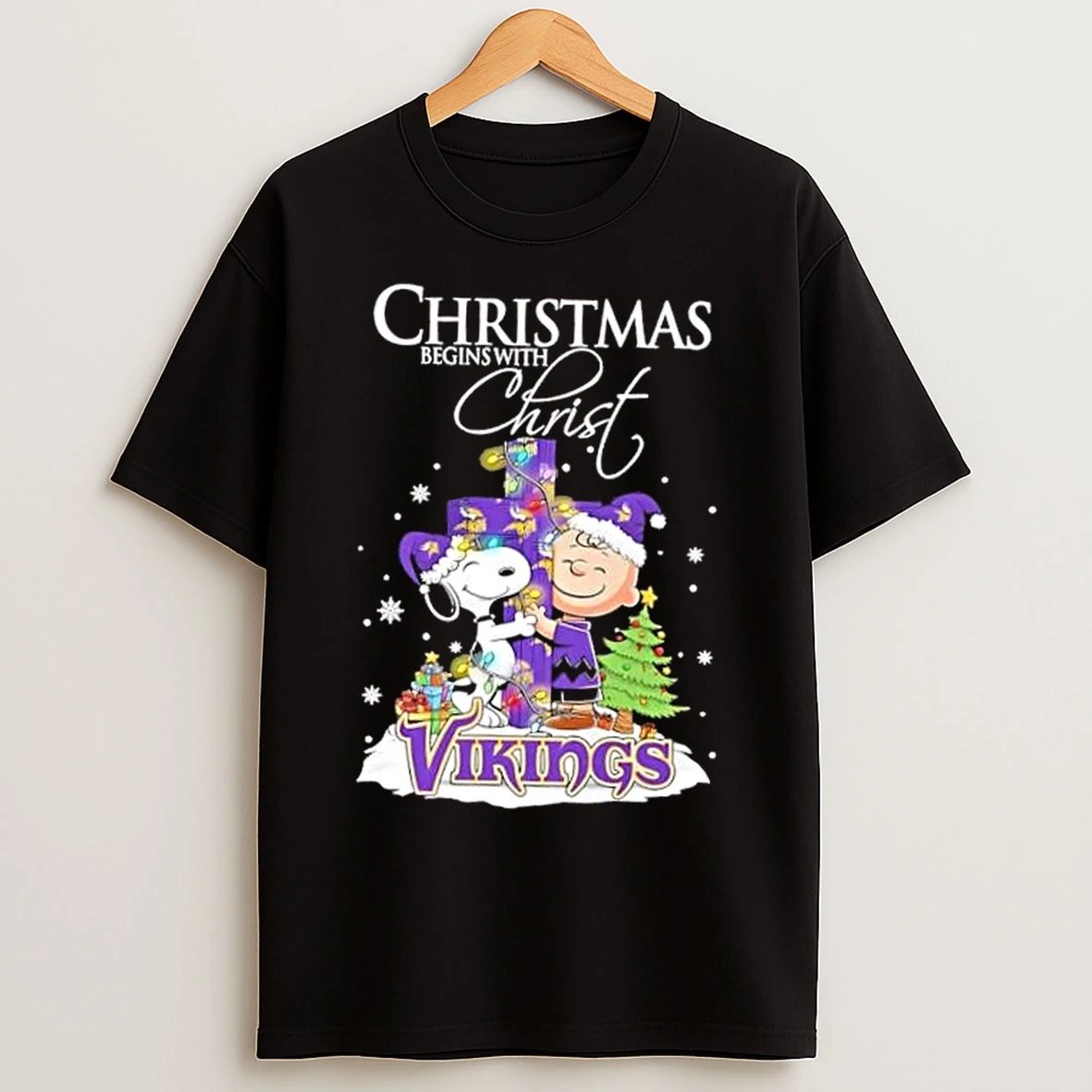 Classic Snoopy And Charlie Brown X Minnesota Vikings Christmas Begins With Christ T Shirts