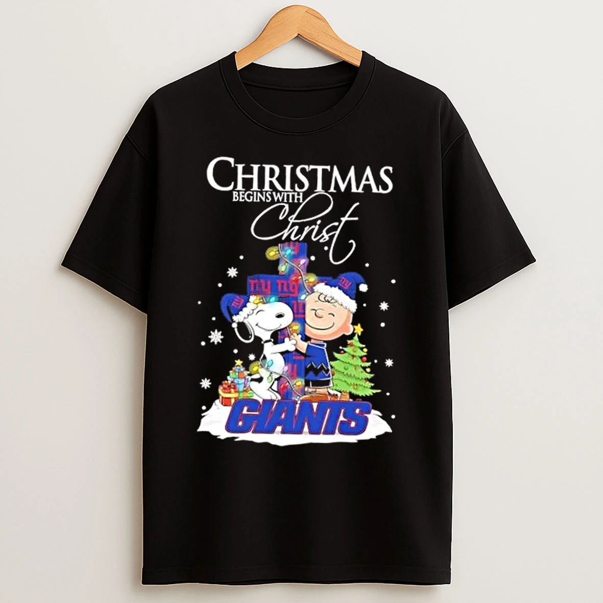 Classic Snoopy And Charlie Brown X New York Giants Christmas Begins With Christ T Shirts
