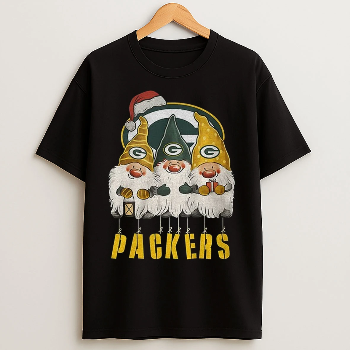 Gnome Santa Hat Green Bay Packers Nfl Football 2025 Cartoon Merry Christmas T Shirts