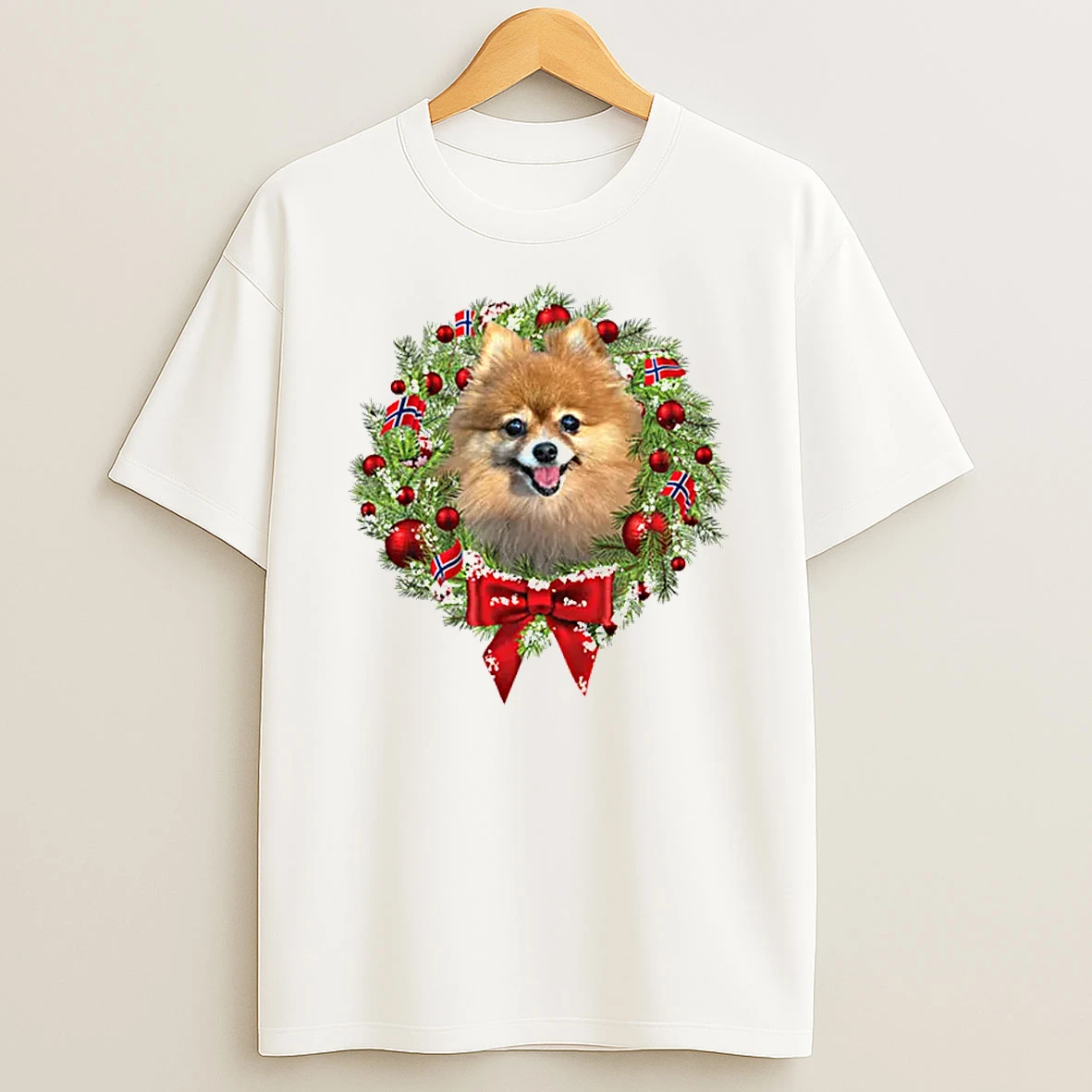 God Jul Norwegian Pomeranian Dog Christmas Wreath 2 Shirts