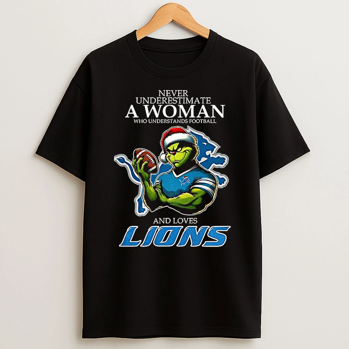 Grinch Never Underestimate A Woman Who Loves Detroit Lions Shirts