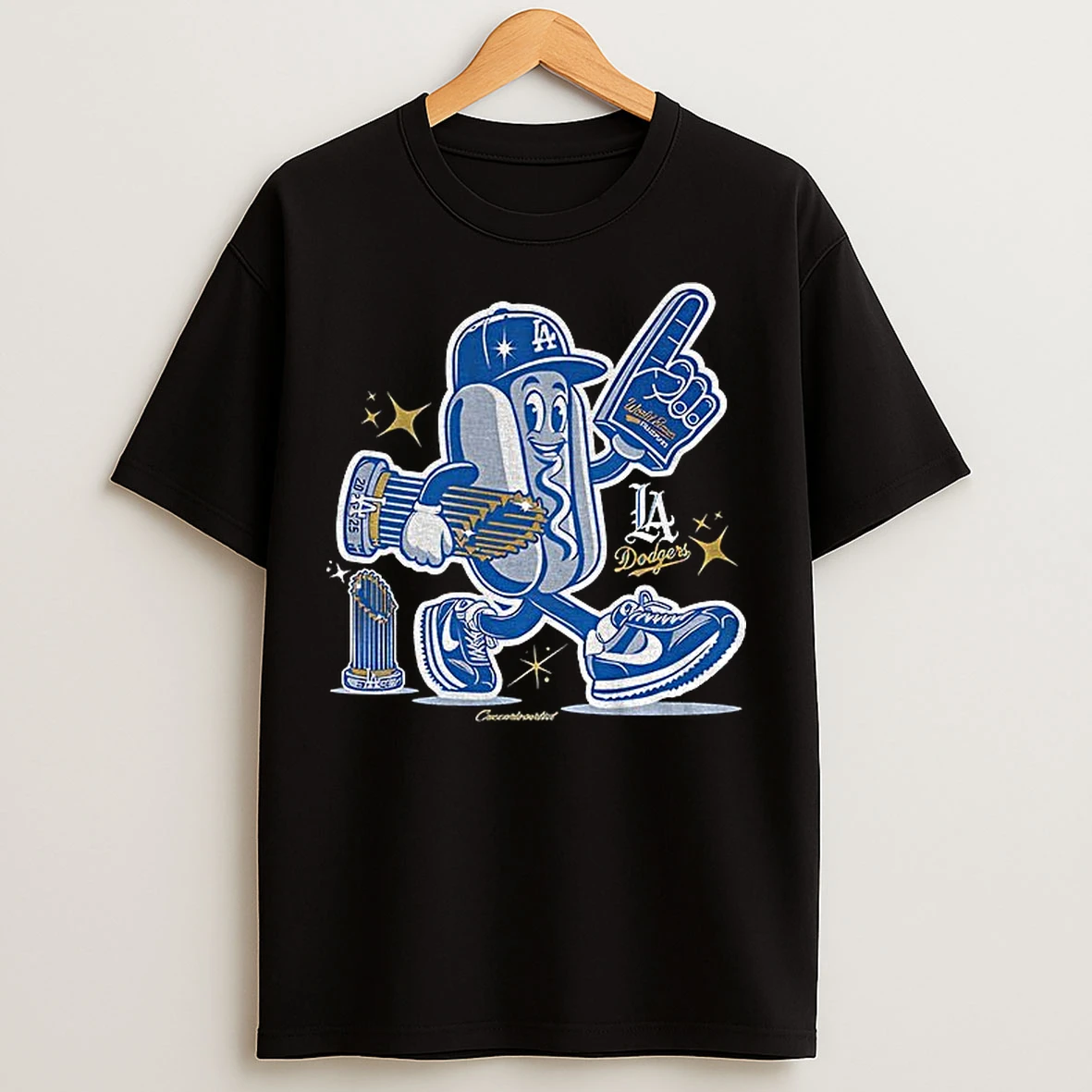 Hot Dog Trophy Back To Back World Champs Los Angeles Dodgers Mlb 2025 T Shirts