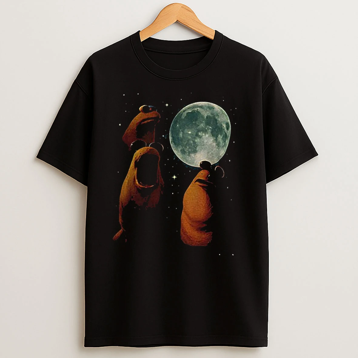 Marcus The Worm Under Moonlight Retro Graphic T Shirts