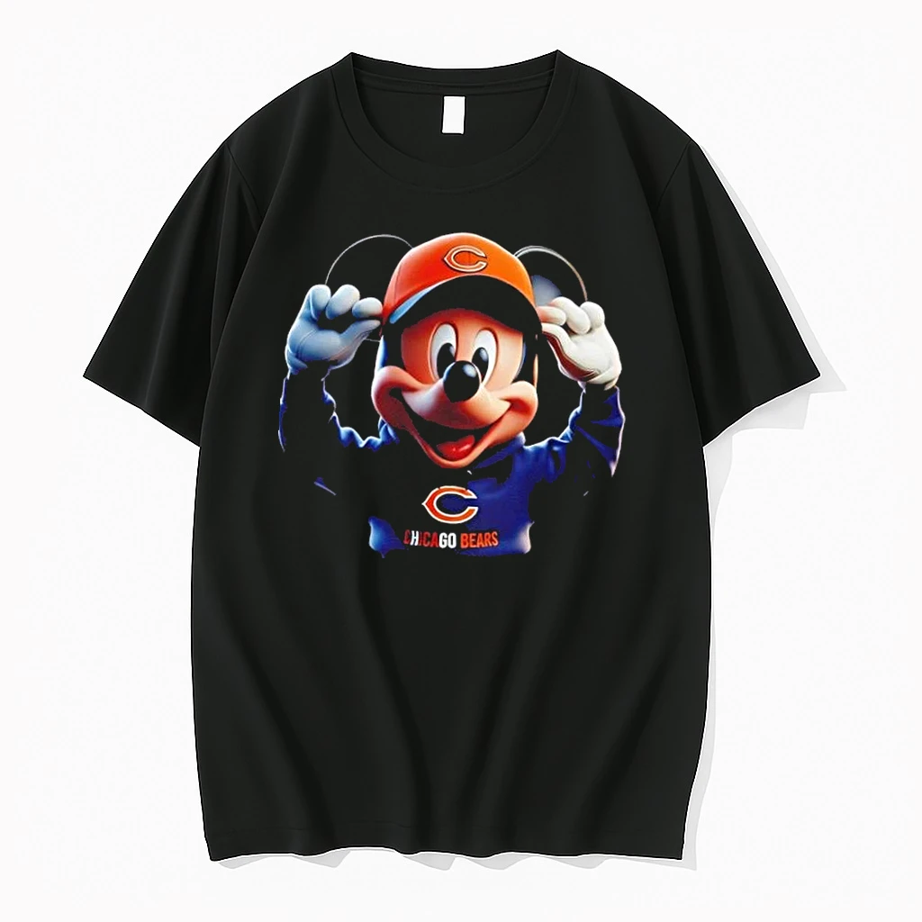 Mickey Wearing Chicago Bears And Smile With Fans Shirts