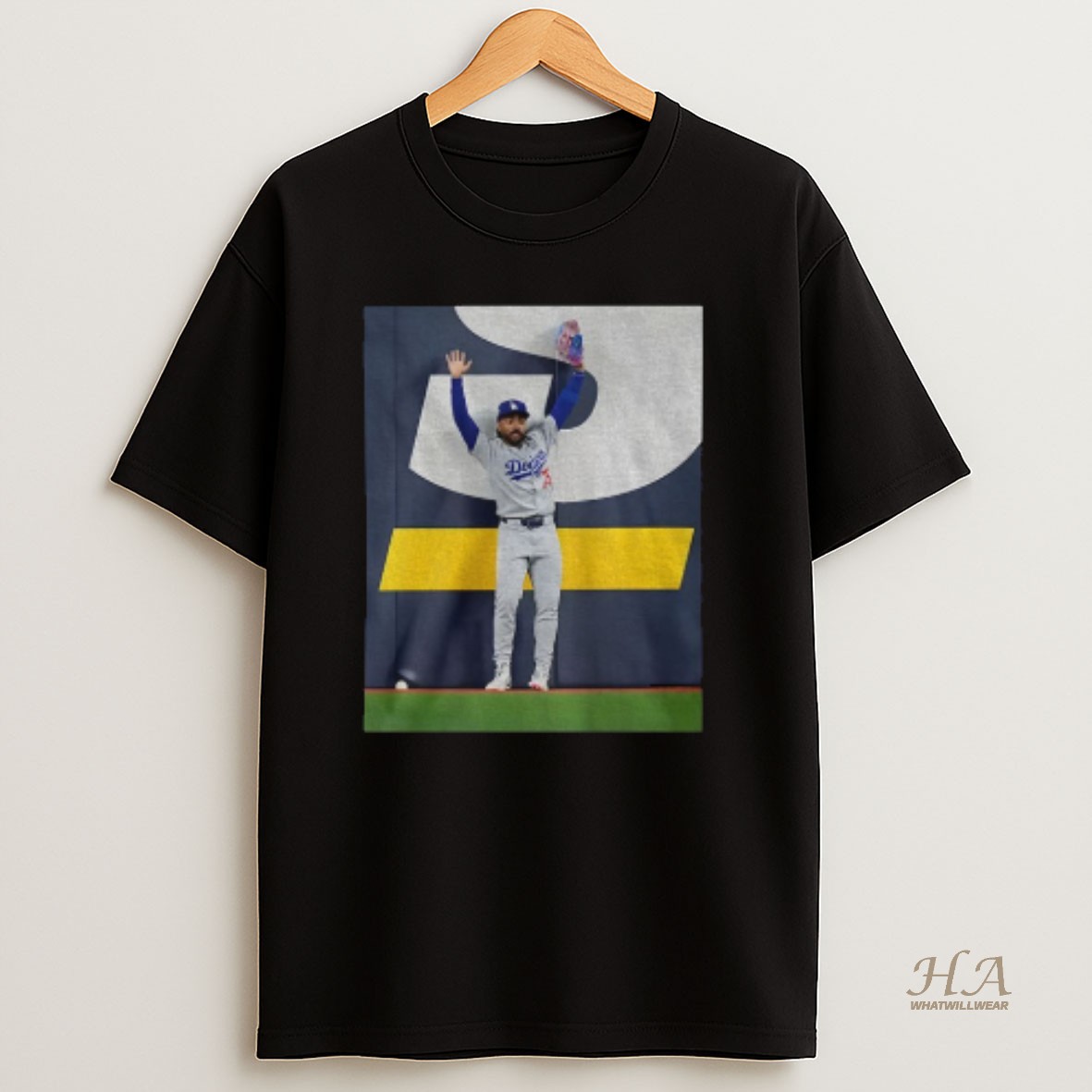 Official Andy Pages Catch Los Angeles Dodgers World Series Game 7 Saving Photo T Shirt
