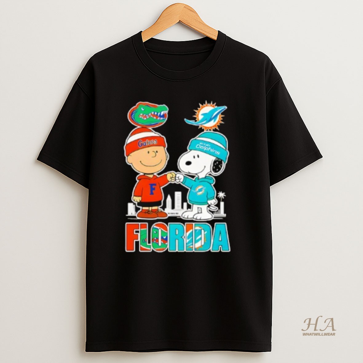 Official Charlie Brown Florida Gators And Snoopy Miami Dolphins T Shirt